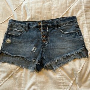 Free People Women’s Distressed Denim Blue Jean Shorts waist 26 2